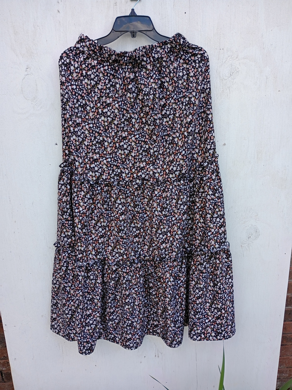 SHEIN Black Floral Tiered Midi Skirt with Pink and Cream Ditsy Print